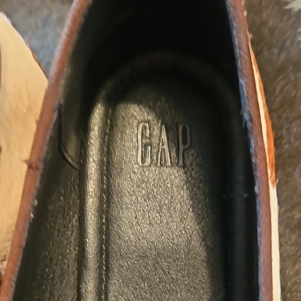 GAP Brown and White Cow Print Calf Hair Ballet Flats - Picture 2 of 8